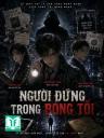 Người Đứng Trong Bóng Tối