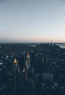 Con Đường Vấy Máu